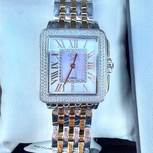 GV2 12312B Women\'s Padova Swiss Diamond Watch never worn